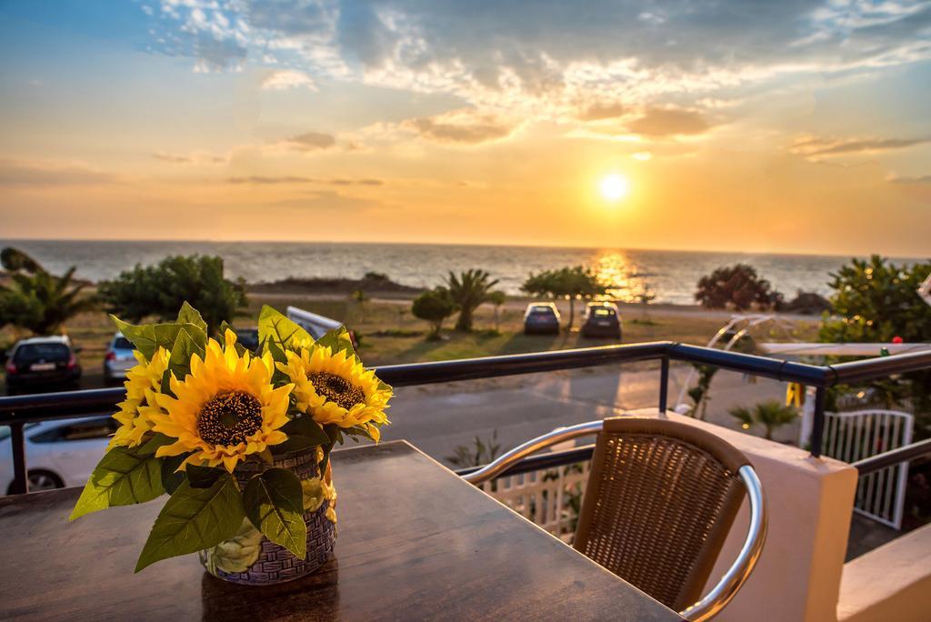 Faros Apartments มิทิคาส ภายนอก รูปภาพ